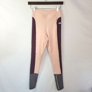 Women's Small Gym Shark Leggings